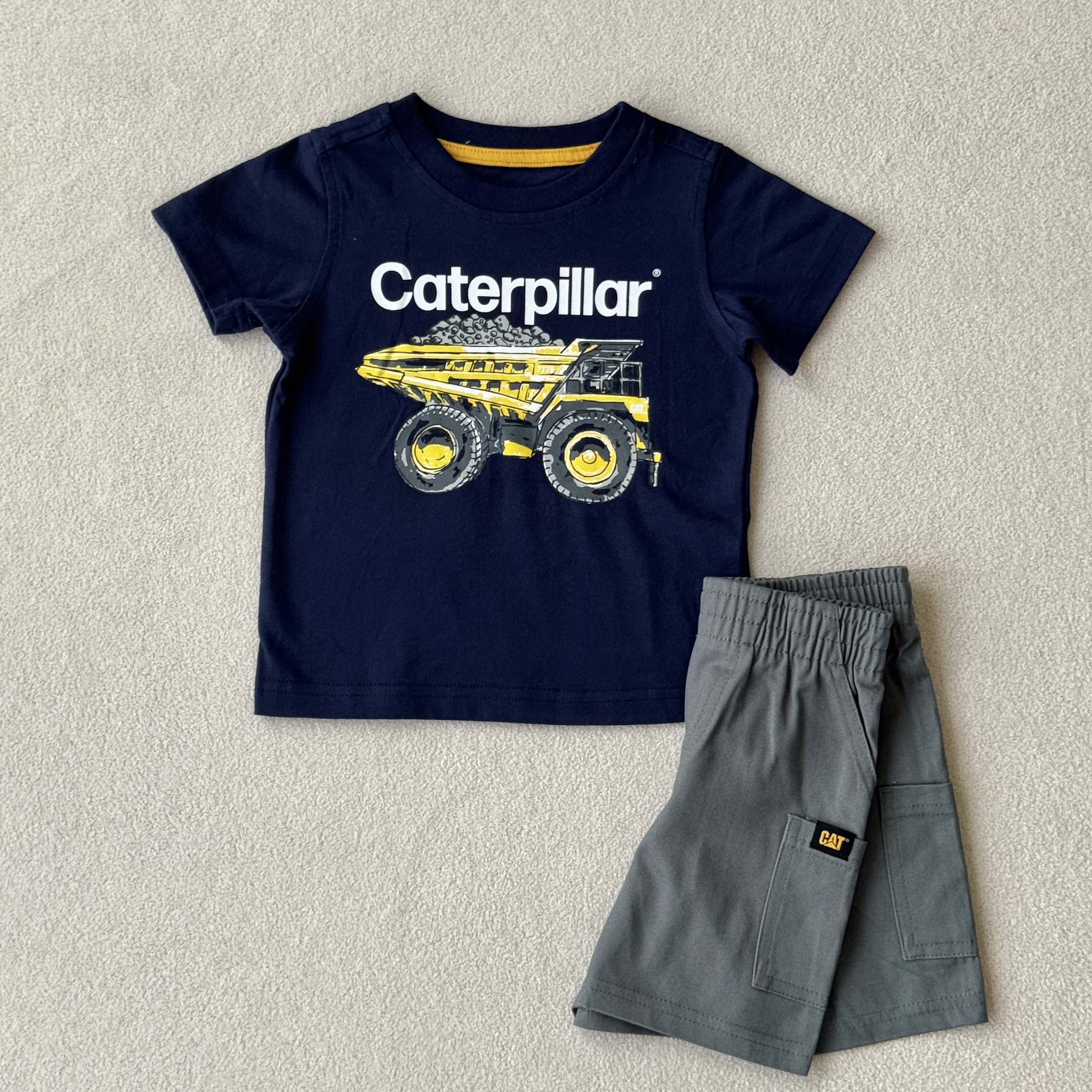 ست تیشرت شلوارک پسرانه وارداتی Caterpillar مناسب ۹ ماه تا ۷ سال